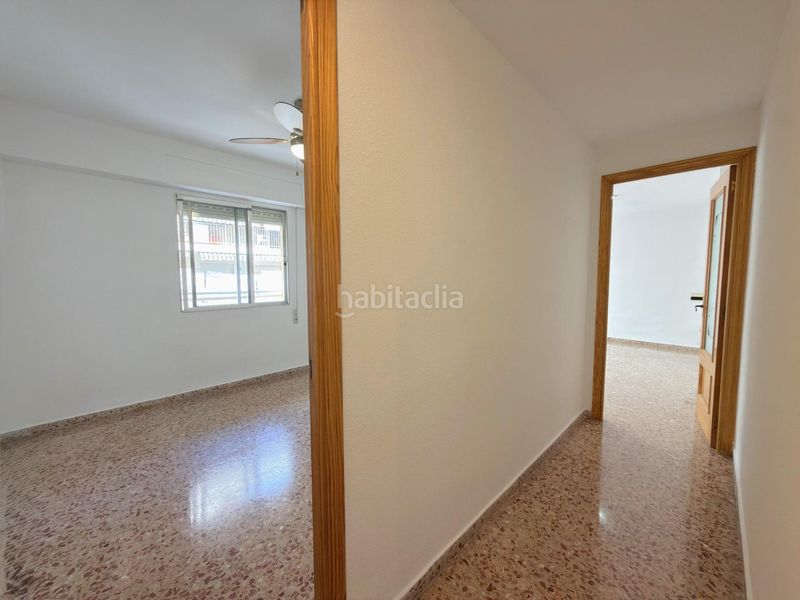 Foto ee2d682f-7a57-40e9-8ec3-d2468f476dc4. Pis a Corea Gandia