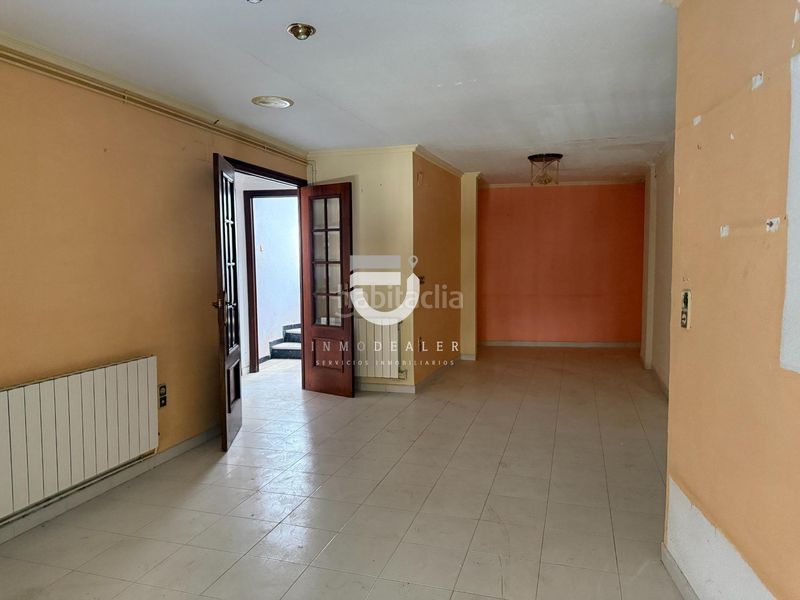 Foto 99a0c688-f85b-4b7f-90ee-a6b520a1386c. Edificio  en Tavernes de la Valldigna