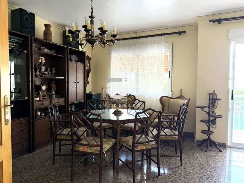 Foto b4ddd839-d8ea-4da1-b707-6808403dadf6. Casa adossada a Daimús