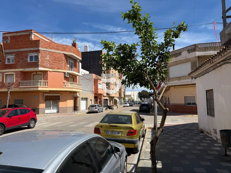 Foto 01d8ed64-62e9-4862-9d7f-d4959720d297. Local comercial  en Xeraco