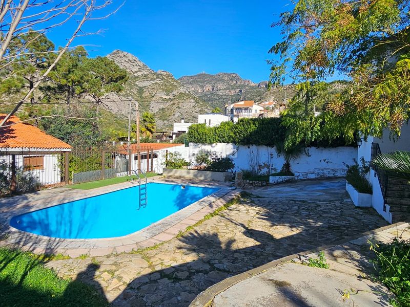 Foto abe4f1be-14d7-4b2e-bb5e-90853bd9e3d6. Xalet amb aparcament piscina a Urbanizaciones Gandia