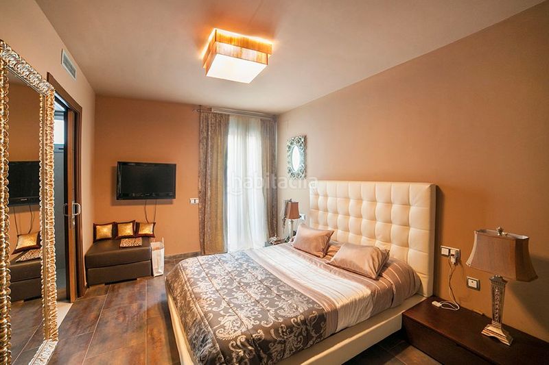 Foto 5089040d-f289-4d1a-b756-5ee51f6f4a04. Xalet amb calefacció aparcament piscina a Levantina - Montgavina - Quintmar Sitges