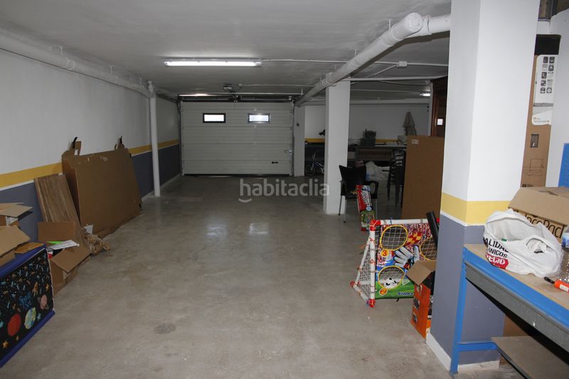 Foto ab13aed0-9b10-4595-bffc-1c2a0f95d5d9. Xalet amb xemeneia calefacció aparcament piscina a Bétera
