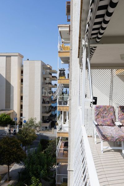 Foto b556363d-7c8e-4a70-9395-096095301de0. Pis a carrer del penedès 1 a Mar i Camp - Platja dels Capellans Salou