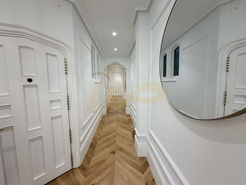 Foto 0cc83604-9362-428e-ba93-845b0a3e51df. Àtic a Castellana Madrid