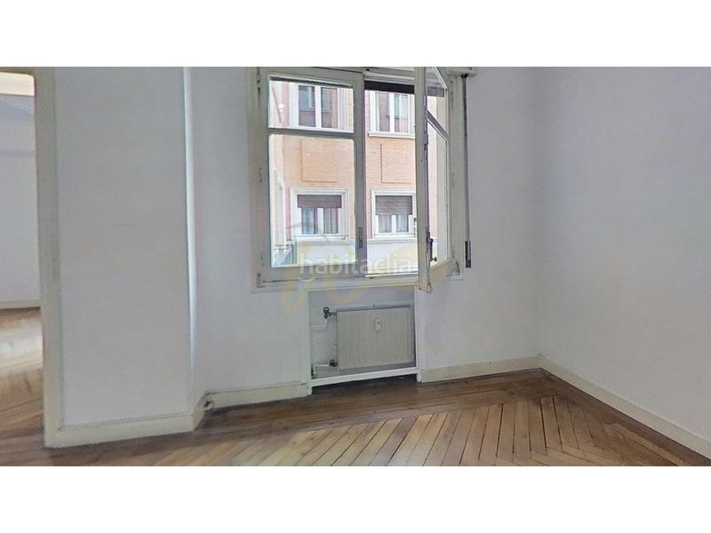 Foto a41383c6-e52a-4e76-9fcb-5980a7d14e25. Pis a Argüelles Madrid