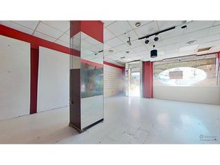 Local Comercial a Calle San Marcial