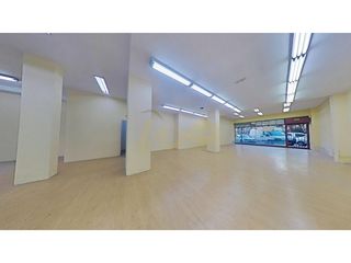 Local Comercial a Calle Libertad