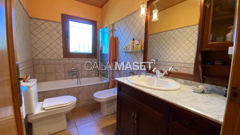 Foto 14d62577-1795-49fc-948f-c4d7bdff1205. Chalet con riscaldamento parcheggio in Cabanyes-Mas Ambrós-Mas Pallí Calonge