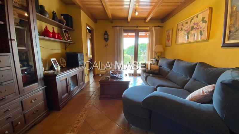 Foto 165f8cbf-601c-44e3-8e2e-aba2941fa77a. Chalet con riscaldamento parcheggio in Cabanyes-Mas Ambrós-Mas Pallí Calonge