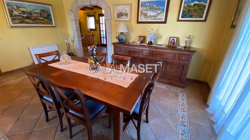 Foto 2c2fe73d-7ded-4072-bd3c-d1bccdda7818. Chalet con riscaldamento parcheggio in Cabanyes-Mas Ambrós-Mas Pallí Calonge