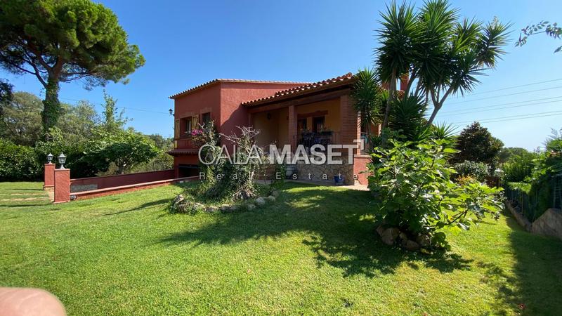 Foto c0e0f0ce-ca3e-42b1-b5f3-9f5f011ff27e. Chalet con riscaldamento parcheggio in Cabanyes-Mas Ambrós-Mas Pallí Calonge