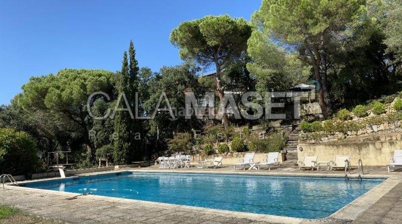Foto 55761c41-25fb-4f6e-8999-4f3059451508. House with heating parking in Castell d´Aro