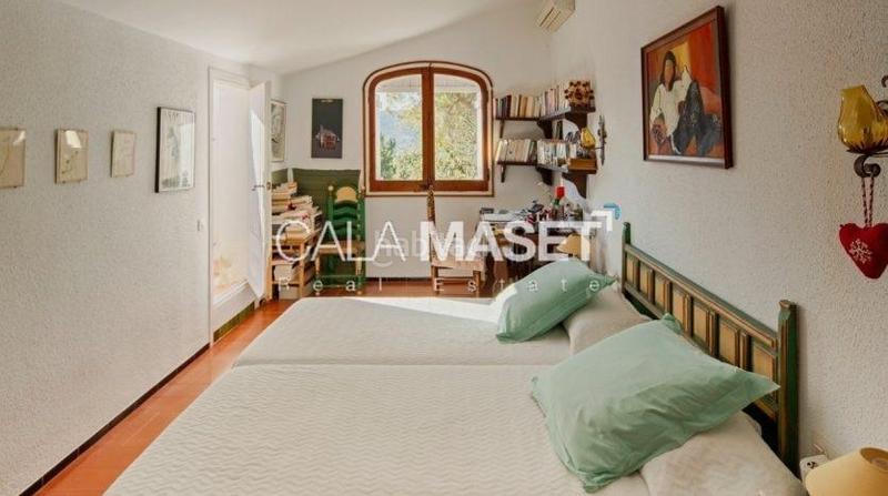 Foto dc5e1b2f-66e1-4c09-9ad4-5cc37c298cb6. House with heating parking in Castell d´Aro