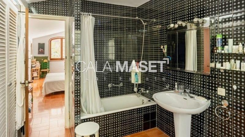 Foto e3607fe6-d59d-427d-b279-94b6ef40b851. House with heating parking in Castell d´Aro