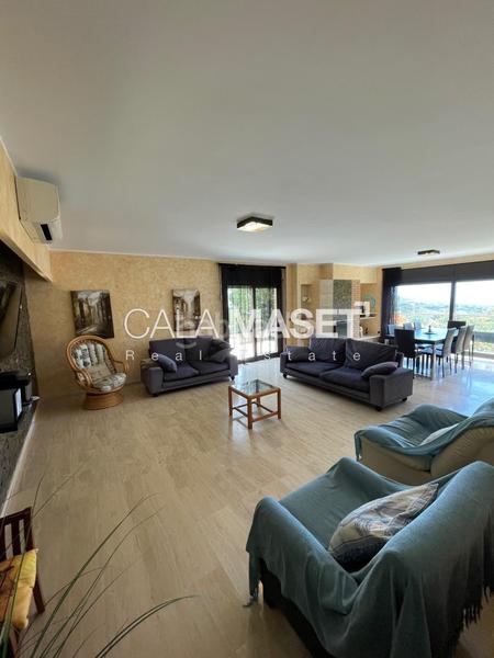 Foto 3674ca70-1f46-4624-a6ae-c9d489043fe4. Chalet preciosa en la prestigiosa urbanización mas nou! en Platja d´Aro