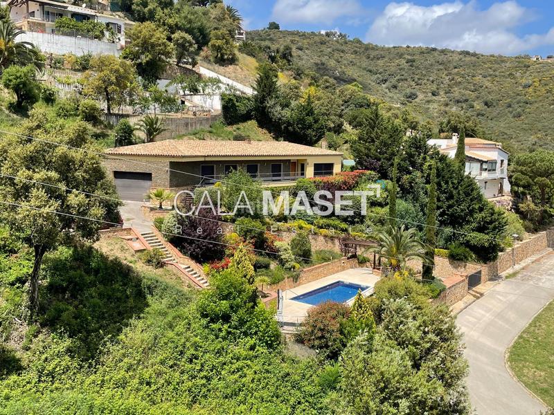 Foto 473f041f-6e9c-4608-b4bc-74a07af20b25. Chalet preciosa en la prestigiosa urbanización mas nou! en Platja d´Aro