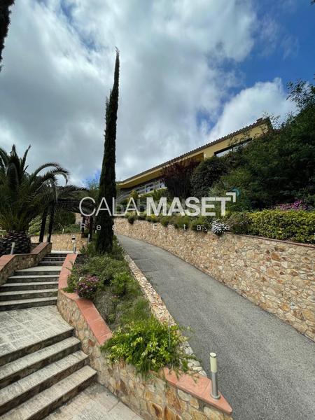 Foto d60e8642-a282-48a2-8b40-8aa71755bf90. Chalet preciosa en la prestigiosa urbanización mas nou! en Platja d´Aro
