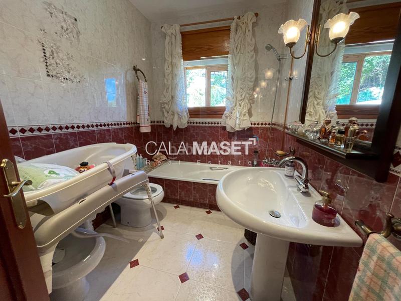 Foto bf1c6b45-8a20-4a7b-b964-c35e8321ecda. Chalet preciosa en les suredes, platja daro! en Urbanitzacions Platja d´Aro