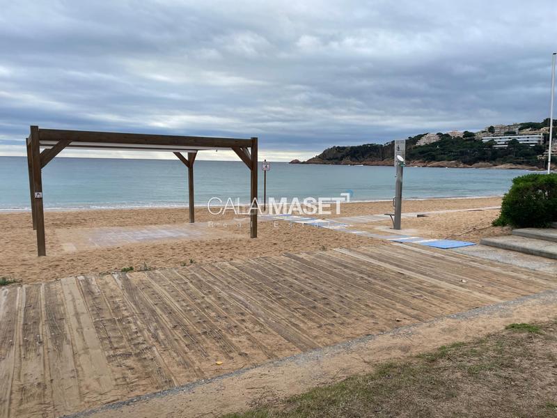 Foto 8c5611bf-f762-44bd-8132-09c8c7348e71. Casa adossada amb calefacció aparcament a Sant Pol Sant Feliu de Guíxols