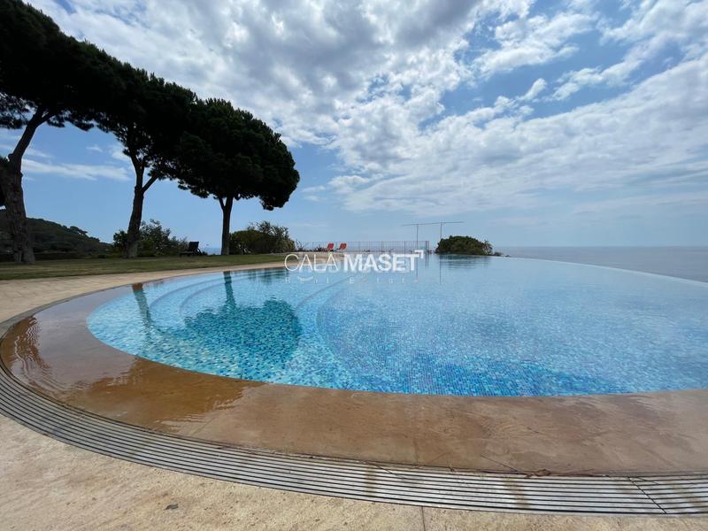 Foto 3774cc37-6c0f-4b10-98d4-13e874d3254f. Chalet con riscaldamento parcheggio in Puntabrava-Port Salvi Sant Feliu de Guíxols