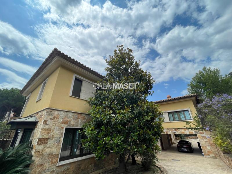 Foto b3f1adcb-175b-422b-b985-7cfb7ae92691. Chalet con riscaldamento parcheggio in Puntabrava-Port Salvi Sant Feliu de Guíxols