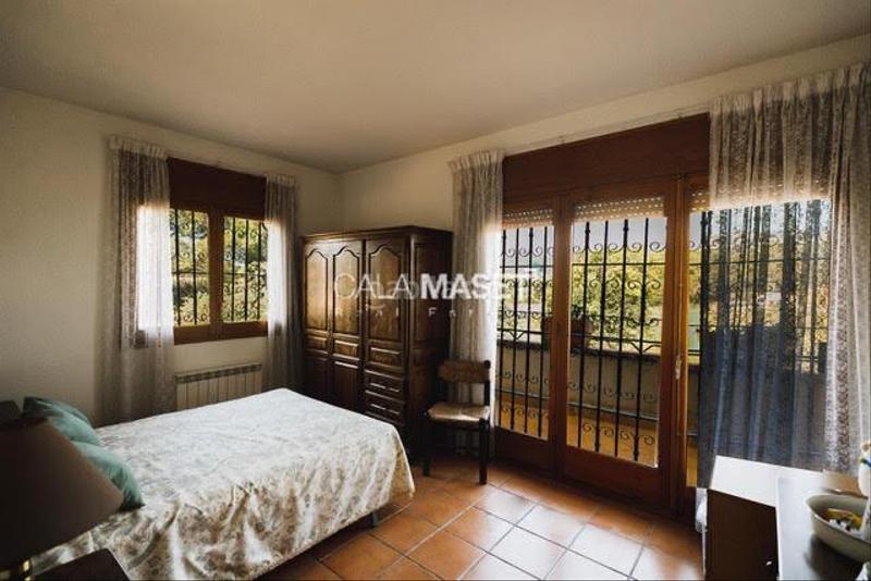 Foto 5f60e97e-887e-4fd4-824d-092857afeece. Xalet amb calefacció aparcament a Fenals Platja d´Aro