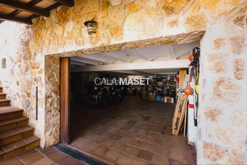 Foto cd2f00ce-25e6-414f-8c72-ce5d97bdb1b1. Xalet amb calefacció aparcament a Fenals Platja d´Aro