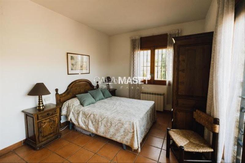 Foto ed0b4af9-9a6e-49d4-8981-54c811bdade5. Xalet amb calefacció aparcament a Fenals Platja d´Aro