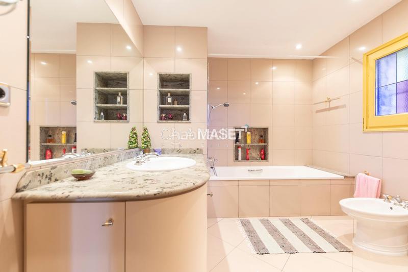 Foto c3b4fe03-2b66-4092-ba20-2e4b3b0e6771. Chalet con riscaldamento parcheggio in Urbanitzacions Platja d´Aro