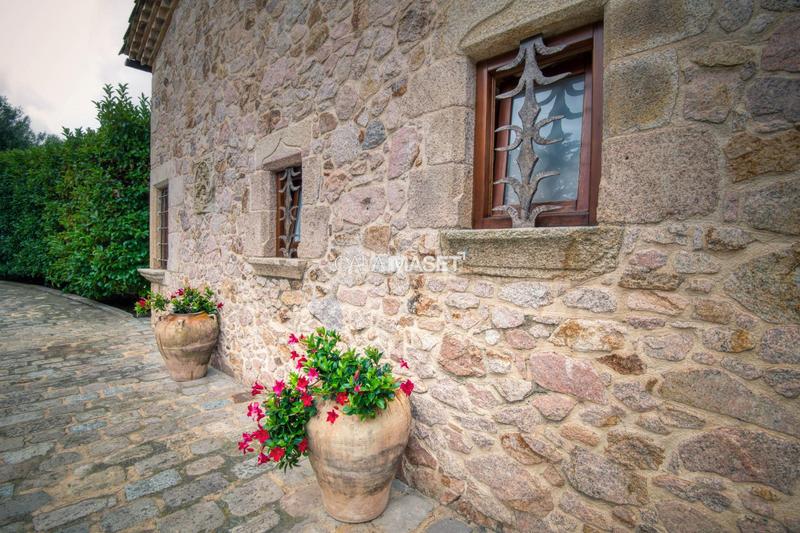 Foto 153fb239-fe32-49d9-985d-70c711b83206. Chalet mit heizung parking in Sant Pol Sant Feliu de Guíxols