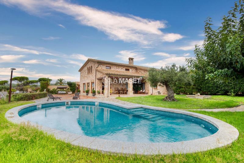 Foto 21c7315b-f575-4413-b06a-49ade6e70837. Chalet mit heizung parking in Sant Pol Sant Feliu de Guíxols