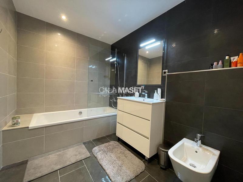 Foto 9e891bbc-bad3-425d-a5af-ea8f9a64b3d3. Appartement avec chauffage parking dans Los Pinos-Politur Platja d´Aro