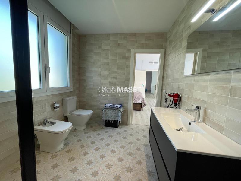 Foto 613aaafa-cf73-4f93-8d4a-b74a3e9c7374. Chalet maravillosa a solo 250 metros de las calas mas prestigiosas de la zona! en Platja d´Aro