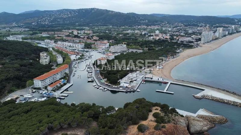 Foto 98e54ffb-ab13-4f92-81ca-345be90e75fc. Chalet maravillosa a solo 250 metros de las calas mas prestigiosas de la zona! en Platja d´Aro