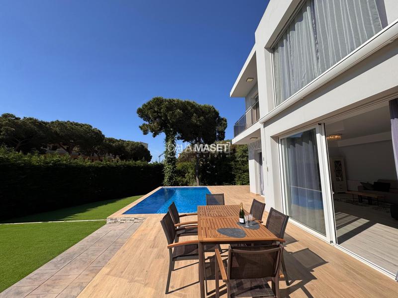 Foto c1da9c7e-f099-4447-ae99-e668d0a35e23. Chalet maravillosa a solo 250 metros de las calas mas prestigiosas de la zona! en Platja d´Aro