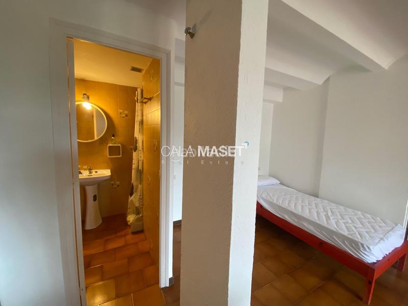 Foto a036b7e3-a08e-40f3-b740-d2b6fc0d87c3. Casa a schiera con parcheggio in Los Pinos-Politur Platja d´Aro