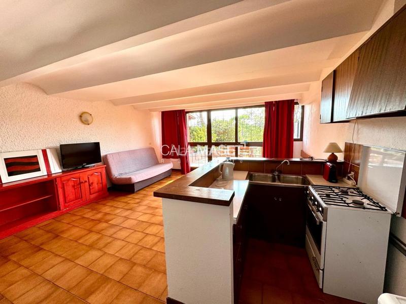 Foto b22489eb-780e-45b6-b916-e109565ae6b9. Casa a schiera con parcheggio in Los Pinos-Politur Platja d´Aro