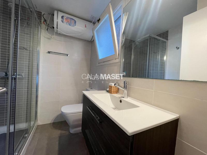 Foto de4a15ac-c758-4157-82df-05a67a1a3b38. Casa a schiera con parcheggio in Los Pinos-Politur Platja d´Aro