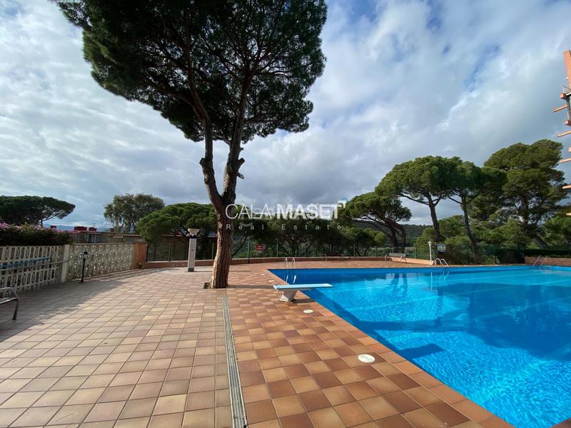 Foto e5386890-51b3-48e1-af53-055e6cc25817. Casa a schiera con parcheggio in Los Pinos-Politur Platja d´Aro