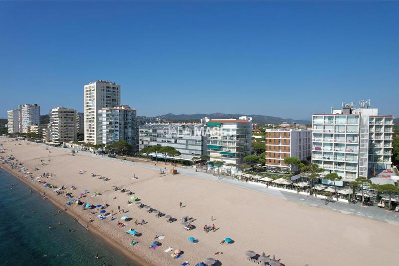 Foto 453705fb-24f4-49b4-a295-1556adfc9002. Pis amb calefacció aparcament a Centre-Platja Platja d´Aro