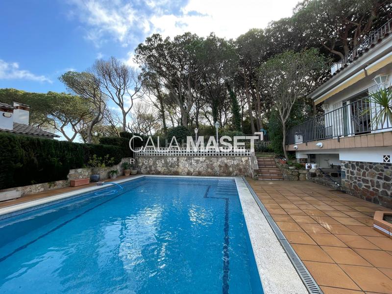 Foto b5f2fd27-e9cb-4f04-9551-1f0ef7f31ea6. Chalet with heating parking pool in Sant Pol Sant Feliu de Guíxols