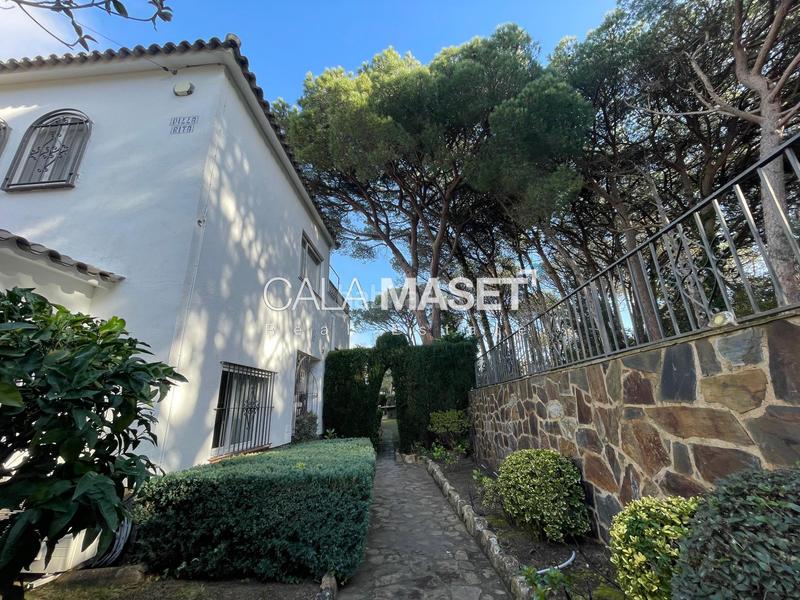 Foto d601f381-bb6c-4794-8927-3e825530015b. Chalet with heating parking pool in Sant Pol Sant Feliu de Guíxols