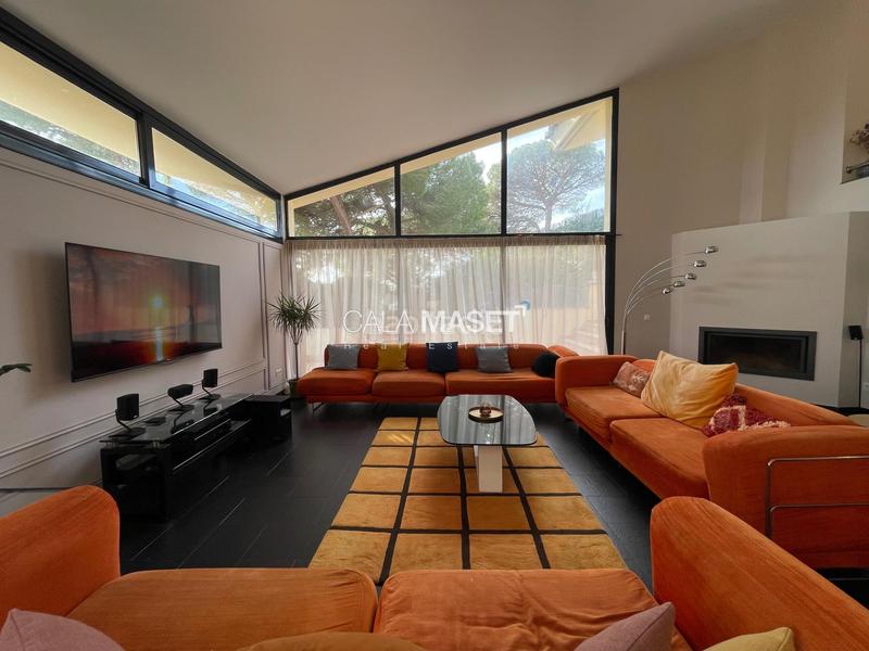 Foto 1d537cad-114f-4137-a10d-0df7856c4fef. Xalet amb calefacció aparcament piscina a Puntabrava-Port Salvi Sant Feliu de Guíxols