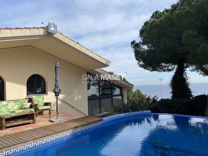 Foto 45076e98-3351-4441-913e-63a1704c170e. Xalet amb calefacció aparcament piscina a Puntabrava-Port Salvi Sant Feliu de Guíxols