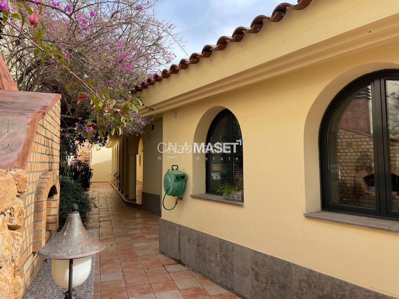 Foto 58153bb6-5413-4175-854f-d6e127ecbd5d. Xalet amb calefacció aparcament piscina a Puntabrava-Port Salvi Sant Feliu de Guíxols