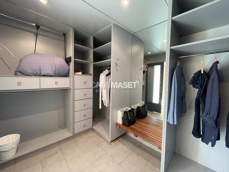 Foto 9cec851d-4e33-4bb1-a445-2b8020c321f1. Xalet amb calefacció aparcament piscina a Puntabrava-Port Salvi Sant Feliu de Guíxols