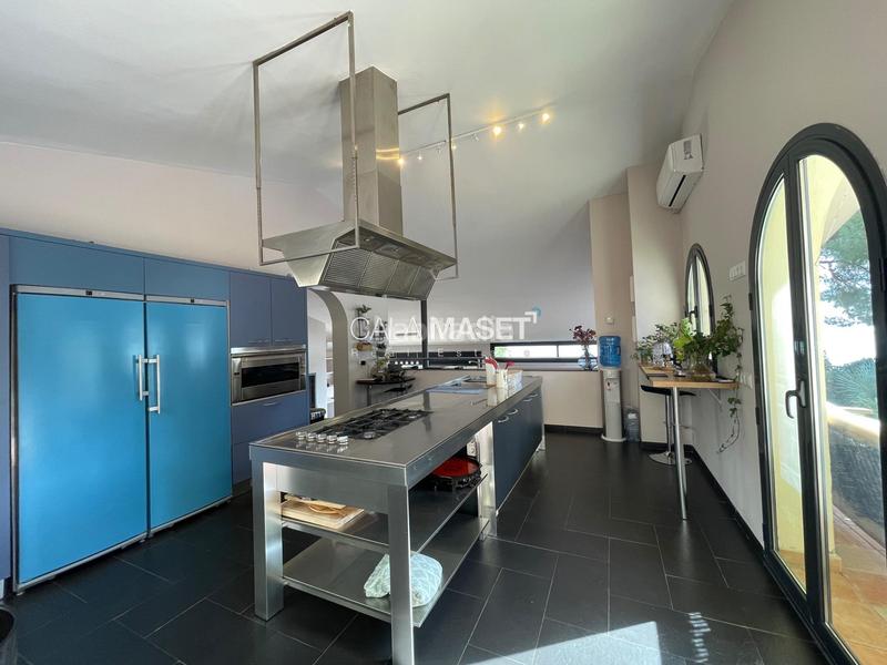 Foto b9e90db3-b27b-4965-ad74-c2b06dd0d5b7. Xalet amb calefacció aparcament piscina a Puntabrava-Port Salvi Sant Feliu de Guíxols