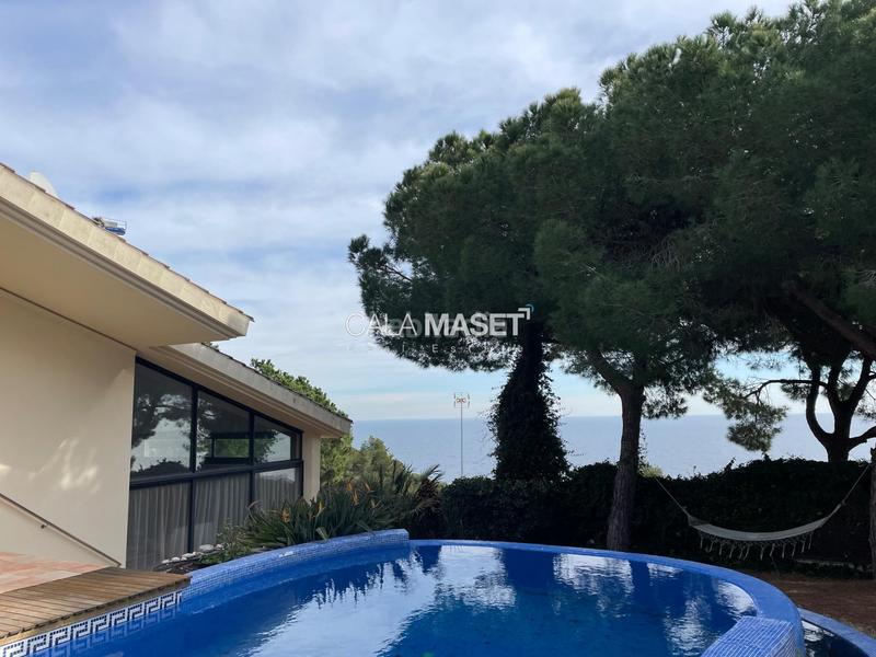 Foto da85f2f2-0f88-482e-bbd4-0bbf277fee3b. Xalet amb calefacció aparcament piscina a Puntabrava-Port Salvi Sant Feliu de Guíxols