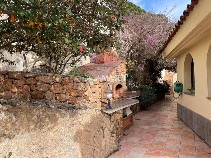 Foto e7160a07-db22-424c-82b3-ff8f89ae9be6. Xalet amb calefacció aparcament piscina a Puntabrava-Port Salvi Sant Feliu de Guíxols